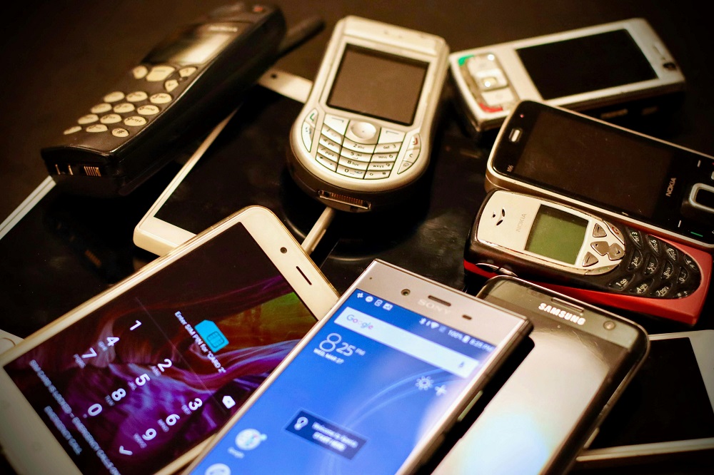Evaluating Old Mobile Phones: A Comprehensive Guide