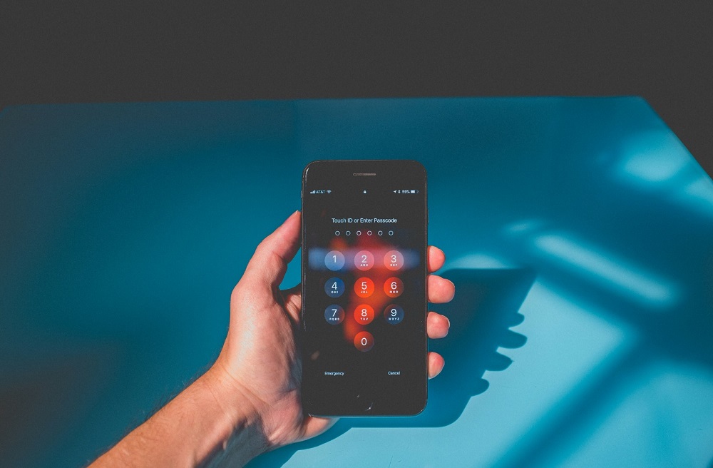 Considerations for Buying a New Safe for Your Mobile Phone