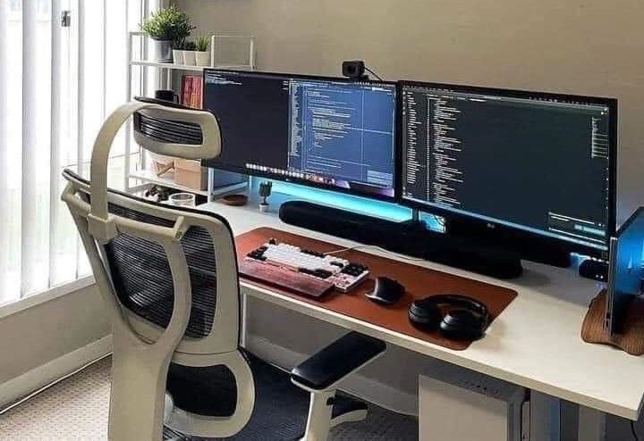Inside the Mind of a Coder: A Computer Programmer Living Room