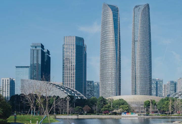 Why Everyone Falls in Love with Chengdu: A Deep Dive into the Heart of China Most Charming City