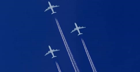 Sky Dance: Turbulence Unveiled! How Aircraft Navigate the Invisible Ballet of the Skies